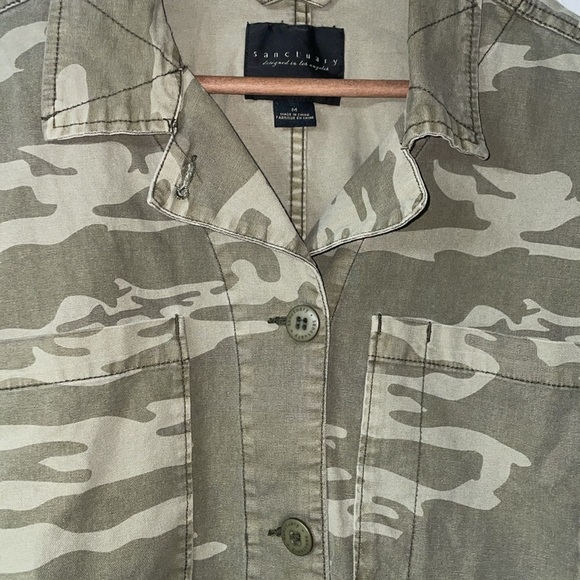 Sanctuary Anthropologie Camouflage Cropped Button Jacket Military Size Medium - Picture 6 of 8